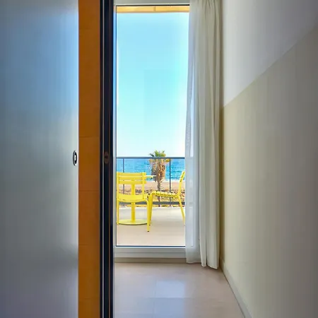 Aparthotel By Ben A Prop Castelldefels