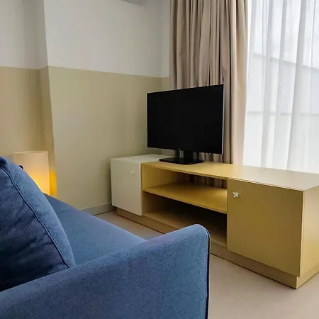 By Ben A Prop Aparthotel